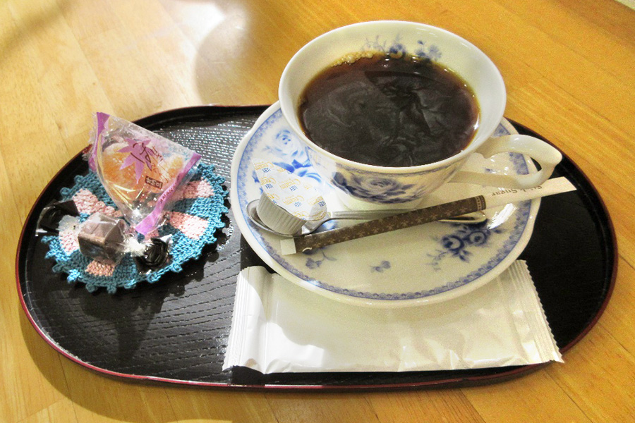 飲み物とお菓子
